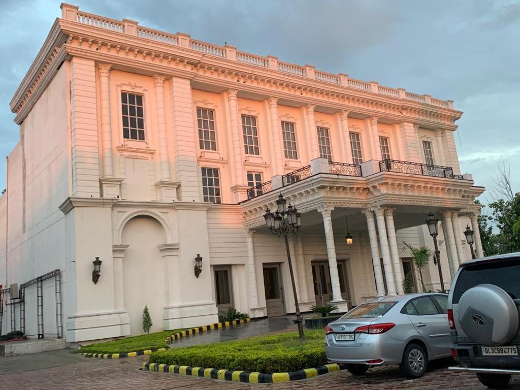 Hotel Abha Grand Аліґарх Екстер'єр фото