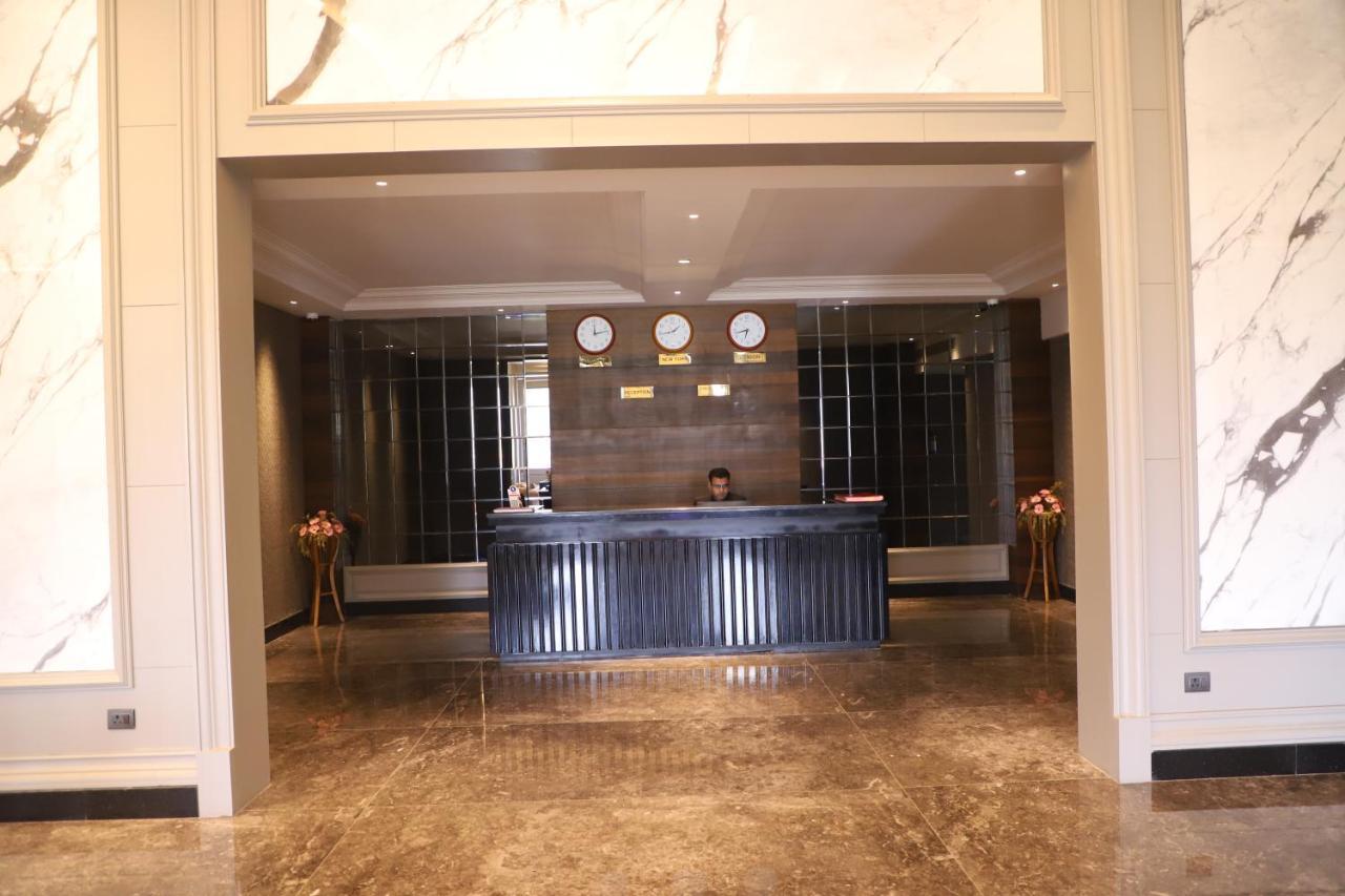 Hotel Abha Grand Аліґарх Екстер'єр фото