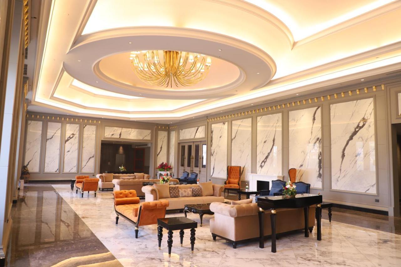 Hotel Abha Grand Аліґарх Екстер'єр фото