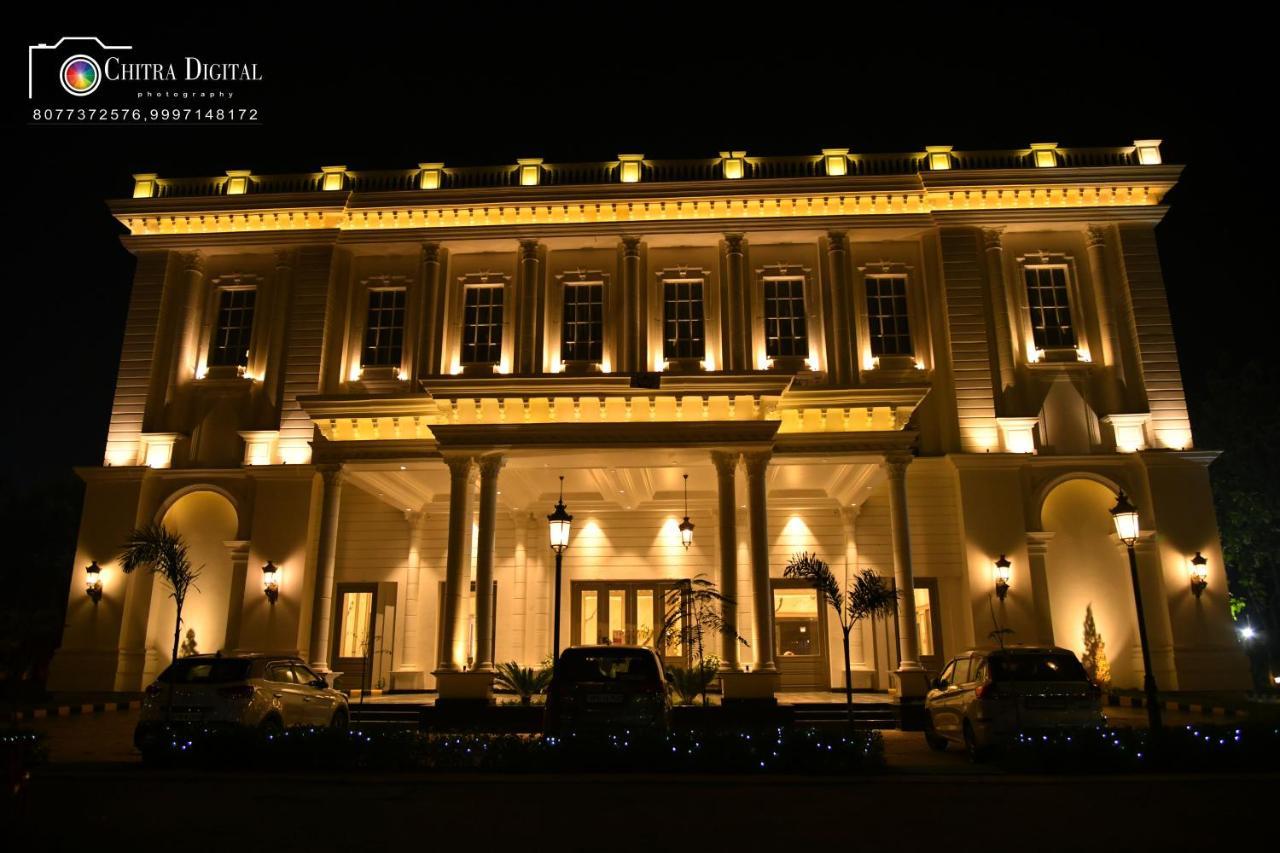 Hotel Abha Grand Аліґарх Екстер'єр фото
